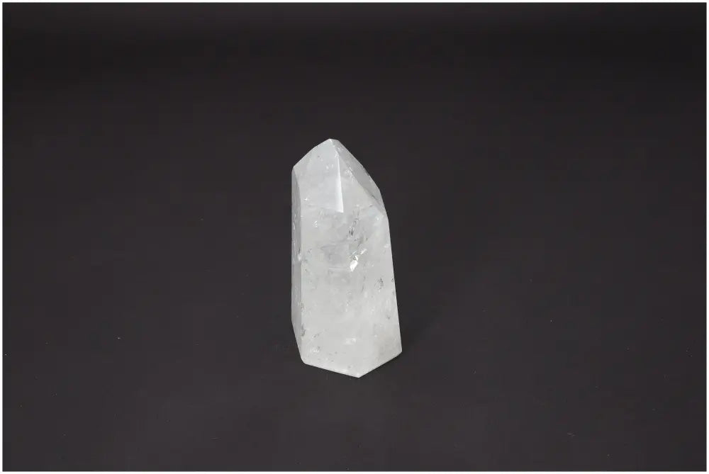Lemurian Quartz Obelisk featuring unique properties for chakras and zodiac signs, enhancing energetic and spiritual balance.