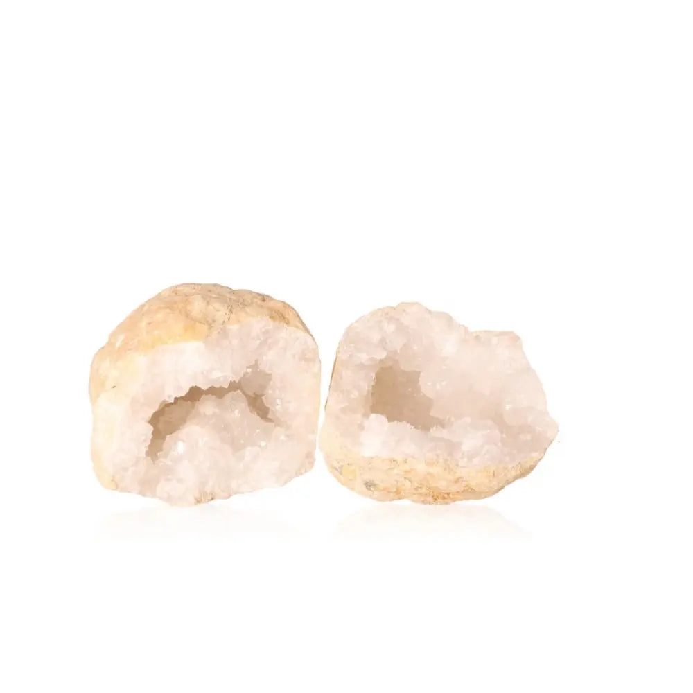 Quartz geode with sparkling white crystals inside, showcasing its natural allure and rough exterior, weighing between 1200-2000g.