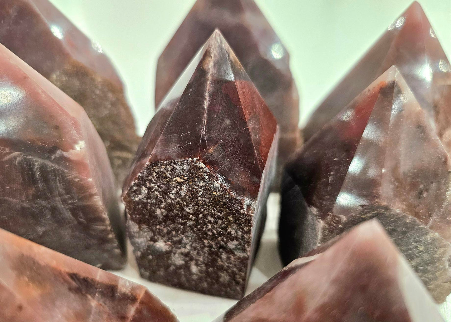 Wypolerowany punkt Guava Quartz 1 kg