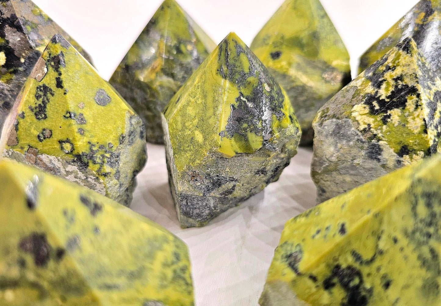 Polished Serpentenite Point 1 kg