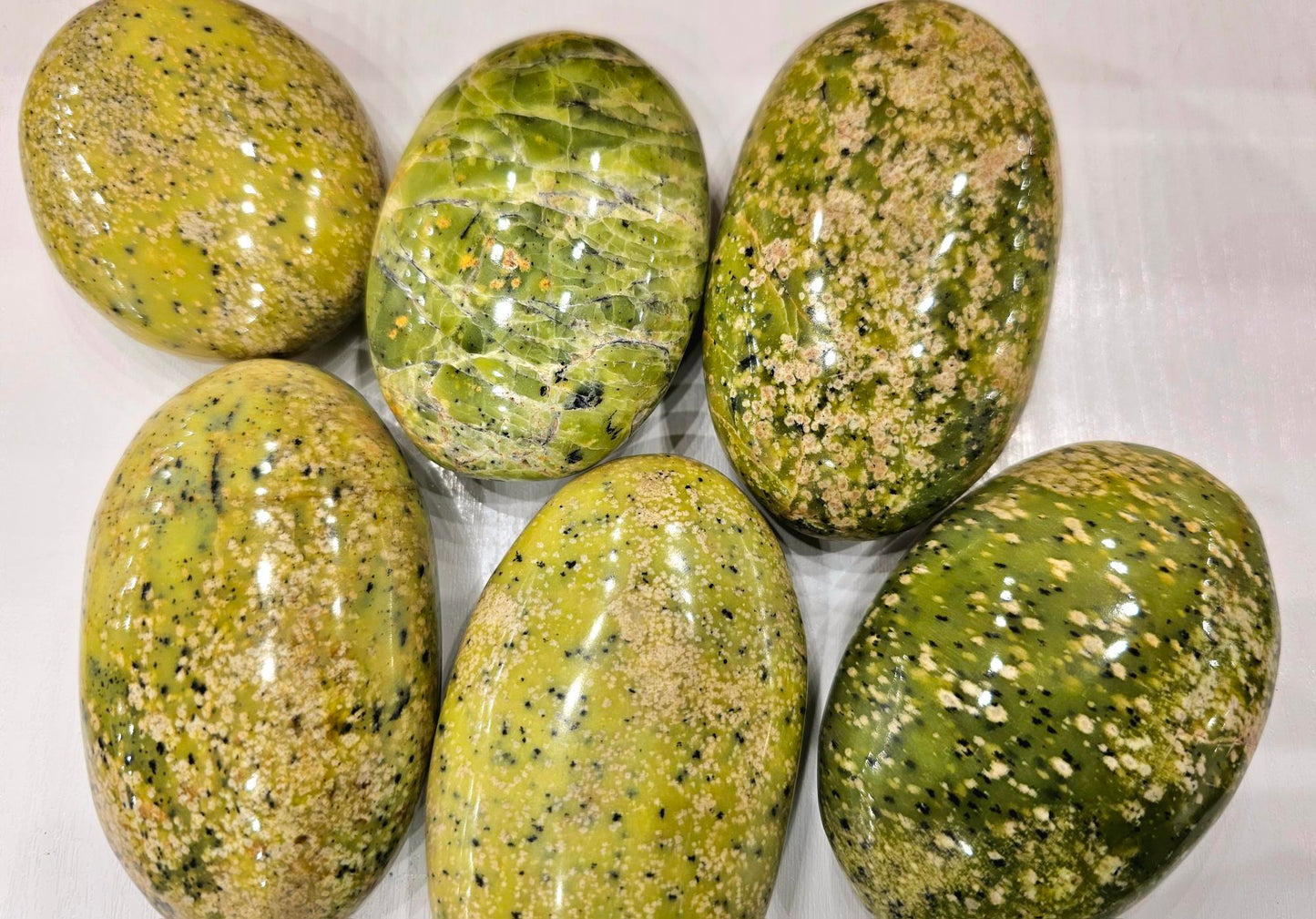 Serpentine Palm Stone M 1 kg