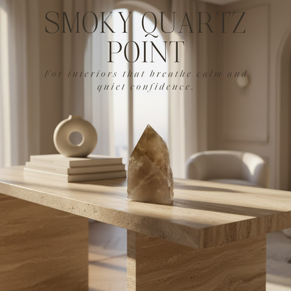 Polierter Rauchquarz-Spitzenstein