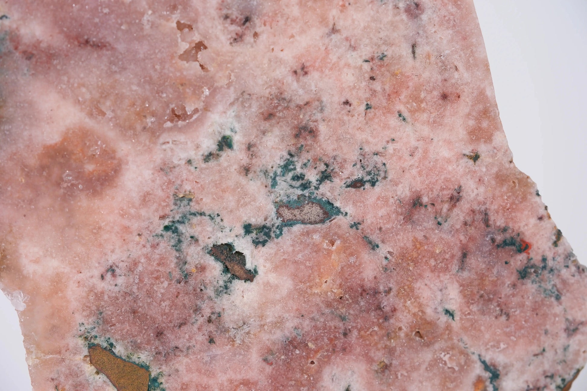 Pink Amethyst on Metal Stand Sylvia Crystals Sp. z o.o.