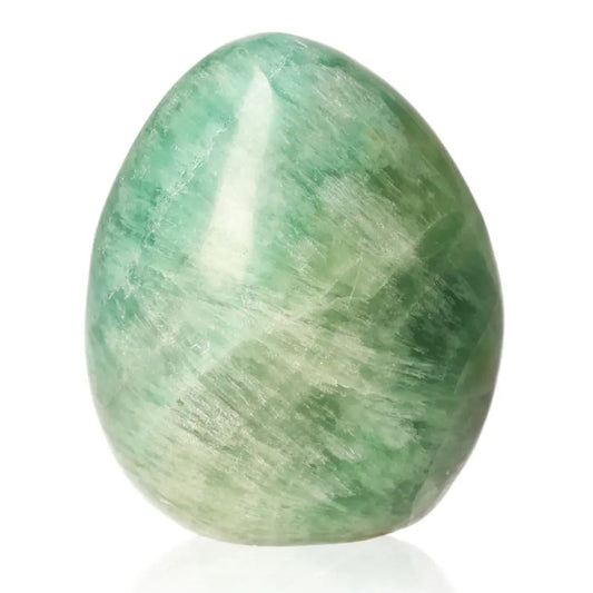 Fluorite free form stone boosting creative thinking and personal development, enhancing concentration and analytical abilities.
