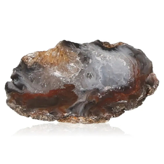 Mini Agate Geode with intricate patterns and soothing colors for energy balance and tranquility.