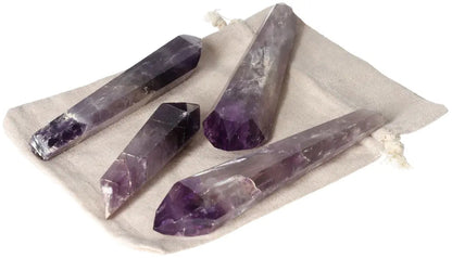 Amethyst points set, 1 KG, 4-5 pieces on cloth, known for stimulating creativity and supporting mental clarity.