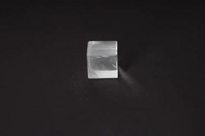 Clear Quartz Cube, 4 cm, with powerful purification and harmonizing properties, absorbs negative vibrations and cleanses space.