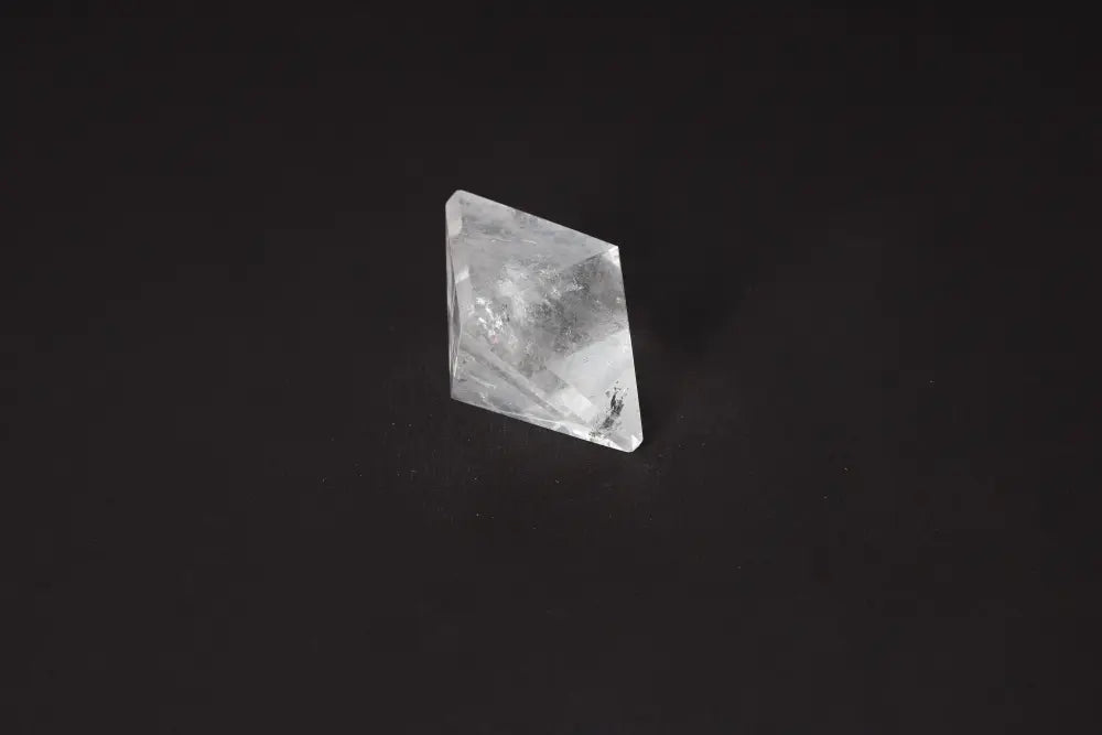 Clear Quartz Double Pyramid 4cm for purification, harmonizing energy, and neutralizing negative vibrations and radiation.