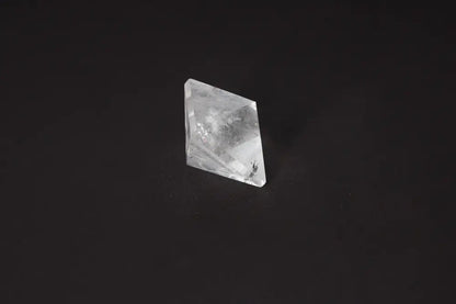 Clear Quartz Double Pyramid 4cm for purification, harmonizing energy, and neutralizing negative vibrations and radiation.