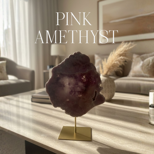 Amatista rosa en soporte de metal