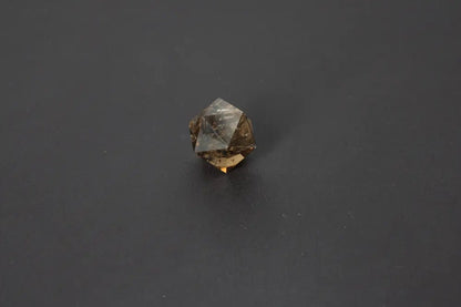 Lemurian Quartz geometric sphere, 3.5 cm, showcasing sacred geometry and ancient wisdom; tool for intuition and inner truth.