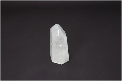 Lemurian Quartz Obelisk featuring unique properties for chakras and zodiac signs, enhancing energetic and spiritual balance.