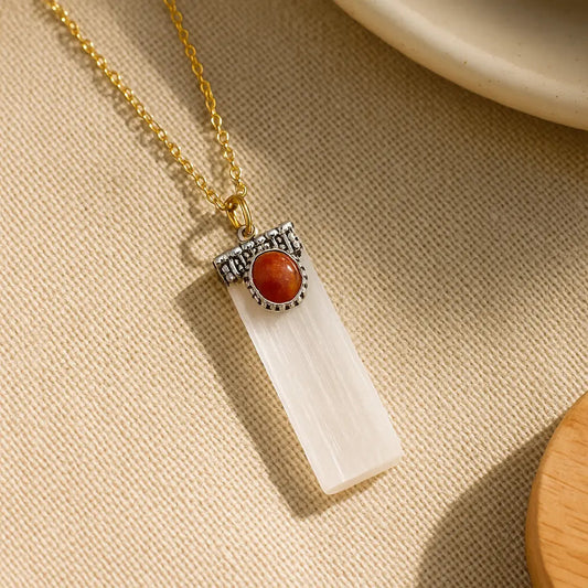 Selenite with Carnelian Necklace Sylvia Crystals Sp. z o.o.