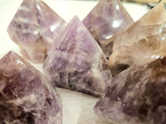 Polished Point Super Seven Amethyst 1 kg