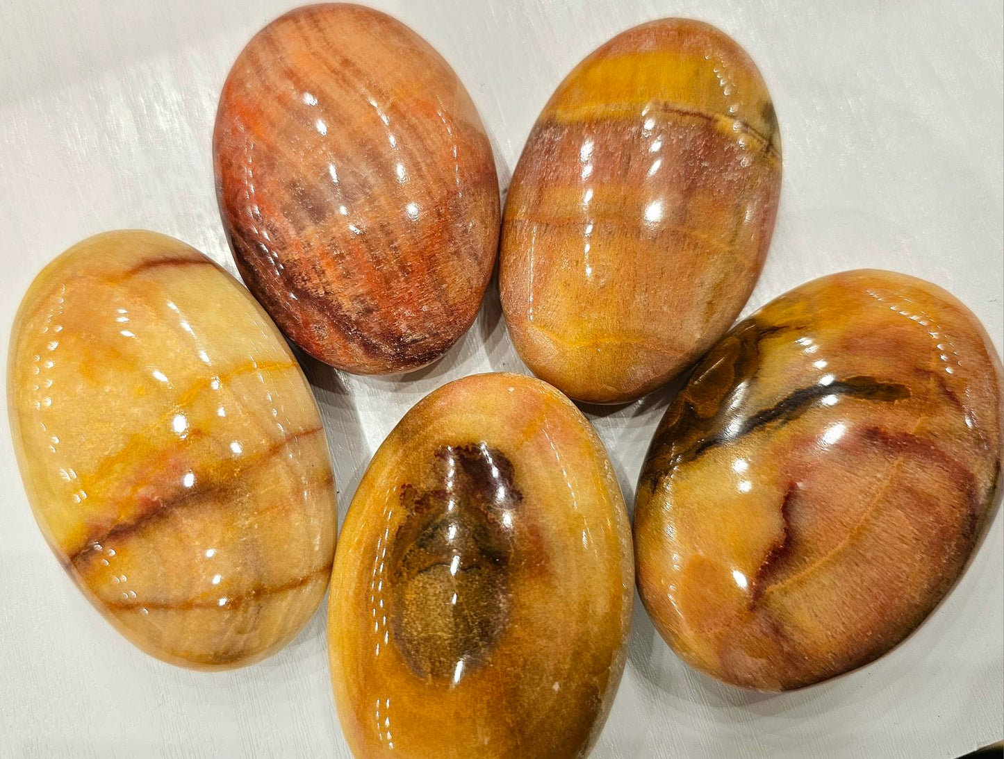 Peach Calcite Palm Stone M 1 kg