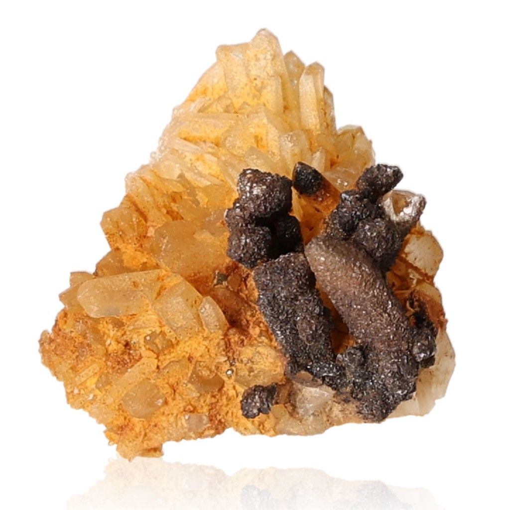 Quartz crystal with iron oxide, known as citrine, stimulates inspiration and wealth, enhancing energy and positive outlook.