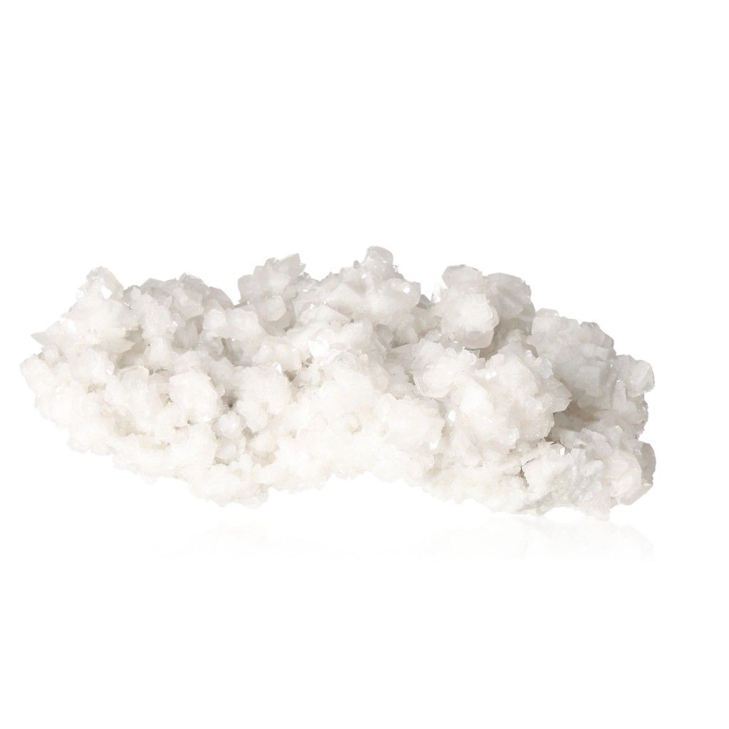 White calcite crystal cluster enhancing self-confidence and motivation, ideal for improving concentration and learning.